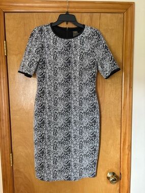 Taylor White/Black Reptile Dress